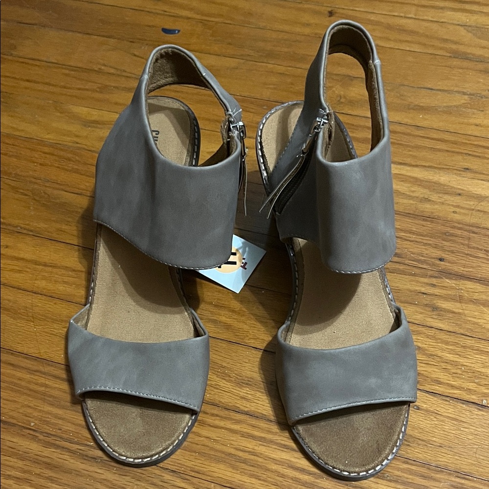 Rosanna Gray Women's Sandals